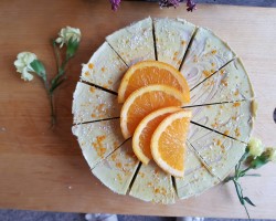 Ihastuttavan raikas appelsiini-valkosuklaa on samaan aikaan raikas ja makea! Appelsiini-valkosuklaa